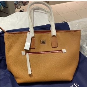 NWT-Dooney & Bourke Pebble Leather Tote